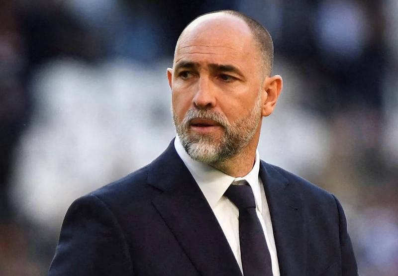 尤文图斯官方换帅，齐达内不回归，曼联因坎通纳改变